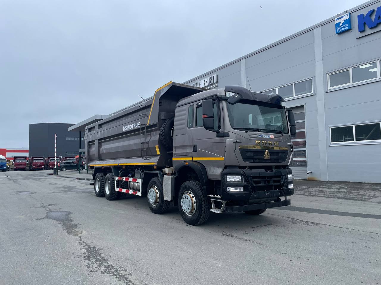 Самосвал HOWO T5G 8X4 б/у (2023г.в. 55 378 км.)(0517)