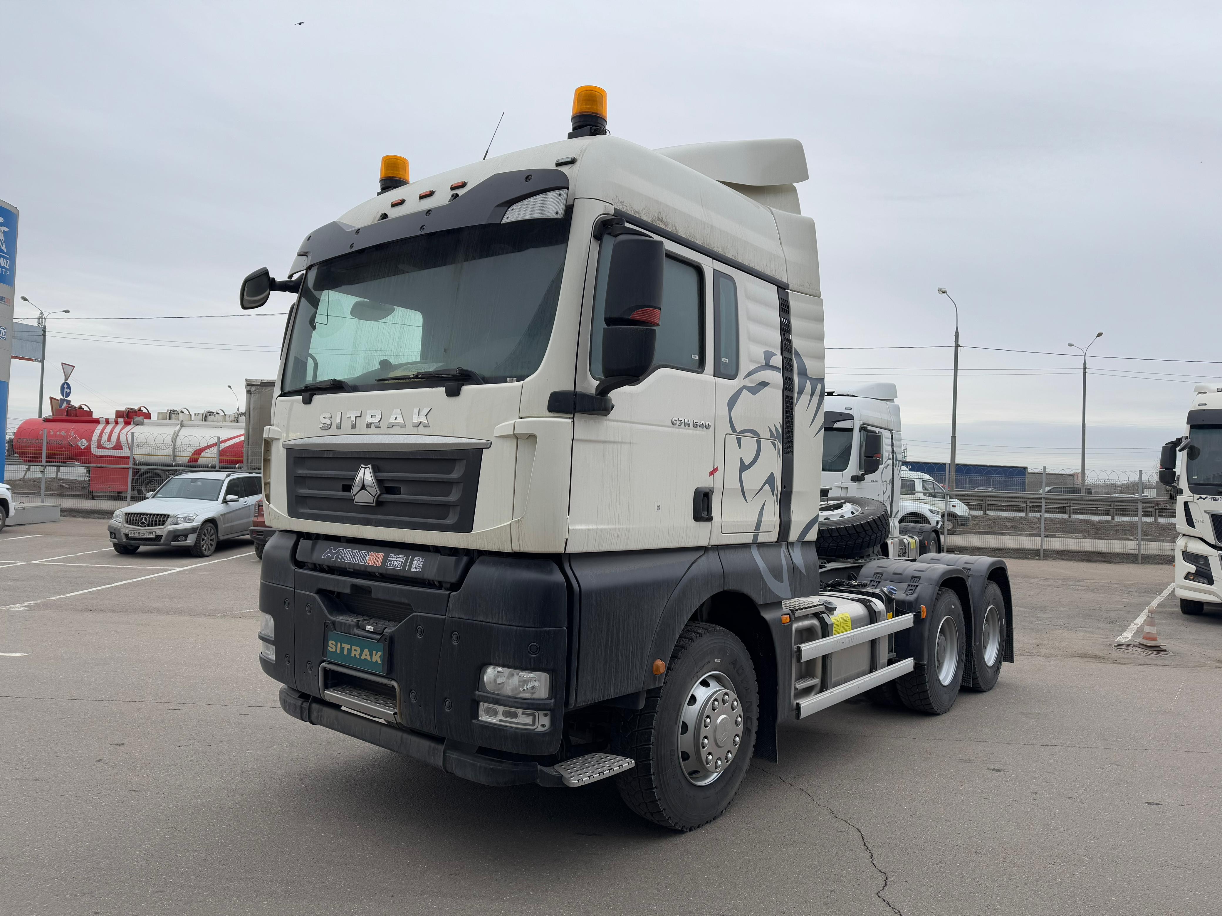 Тягач SITRAK C7H 6x4 ( ZZ4256V364HE ) / без АДР с КОМ / 540 лс / МКПП без ретард / рессора/мет.бамп