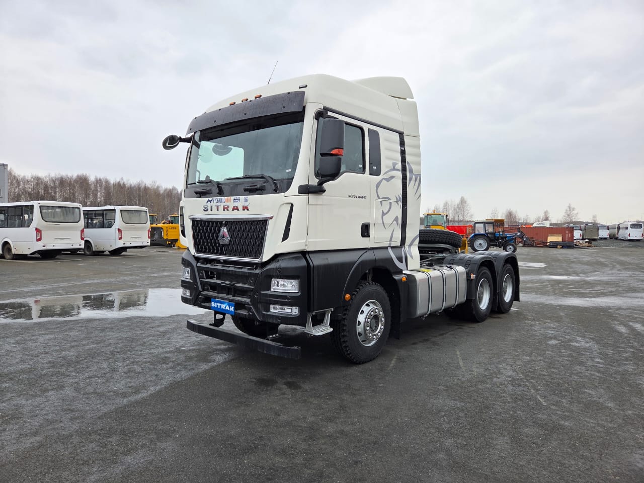 Тягач SITRAK C7H MAX 6x4 ( ZZ4256V364HE ) / без АДР с КОМ / 540 лс / МКПП / рессора/мет.бамп