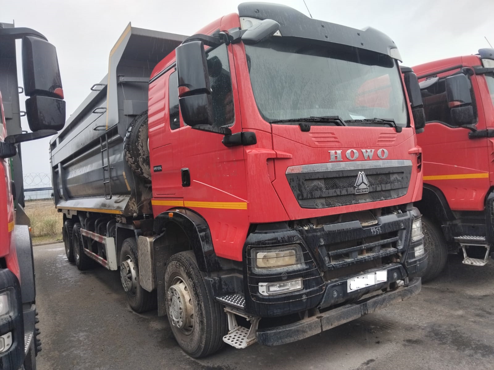 Самосвал HOWO T5G 8x4 б/у (2022г., 65 306км.) (4952)