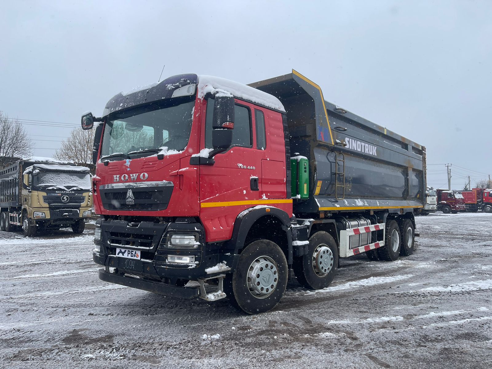 Самосвал HOWO T5G 8X4 б/у (2023г.в. 56 873 км.) (1094)