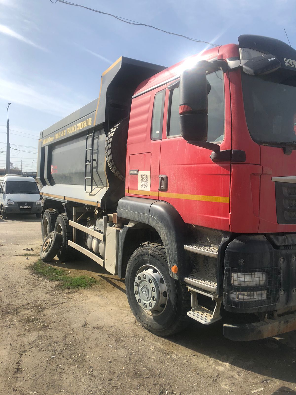 Самосвал HOWO T5G (6x4) б/у (2023 г. 44 669 км)(3041)