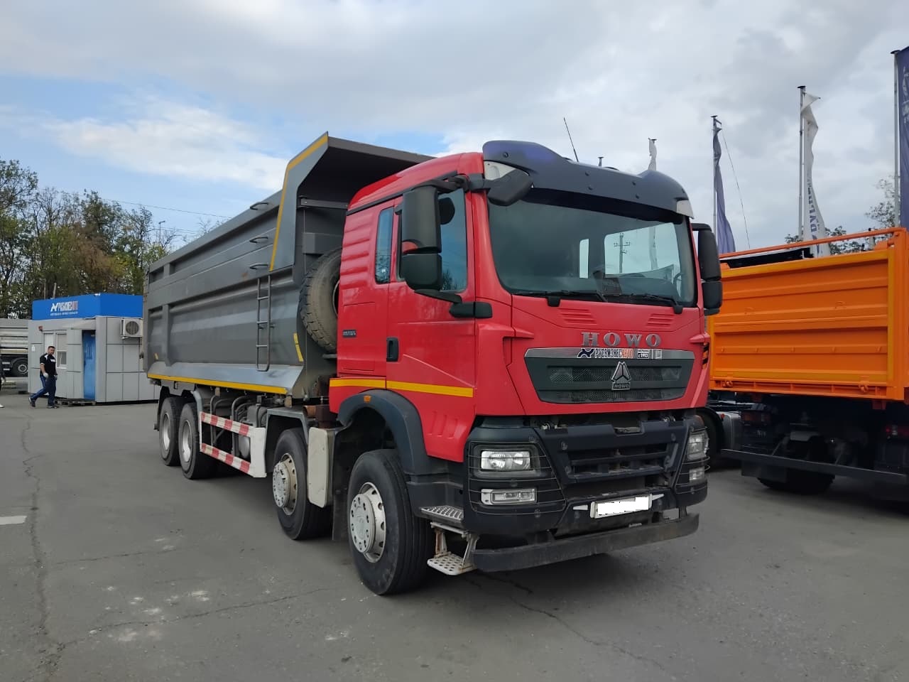 Самосвал HOWO T5G 8x4 б/у (2022г., 71 000км.) (4993)