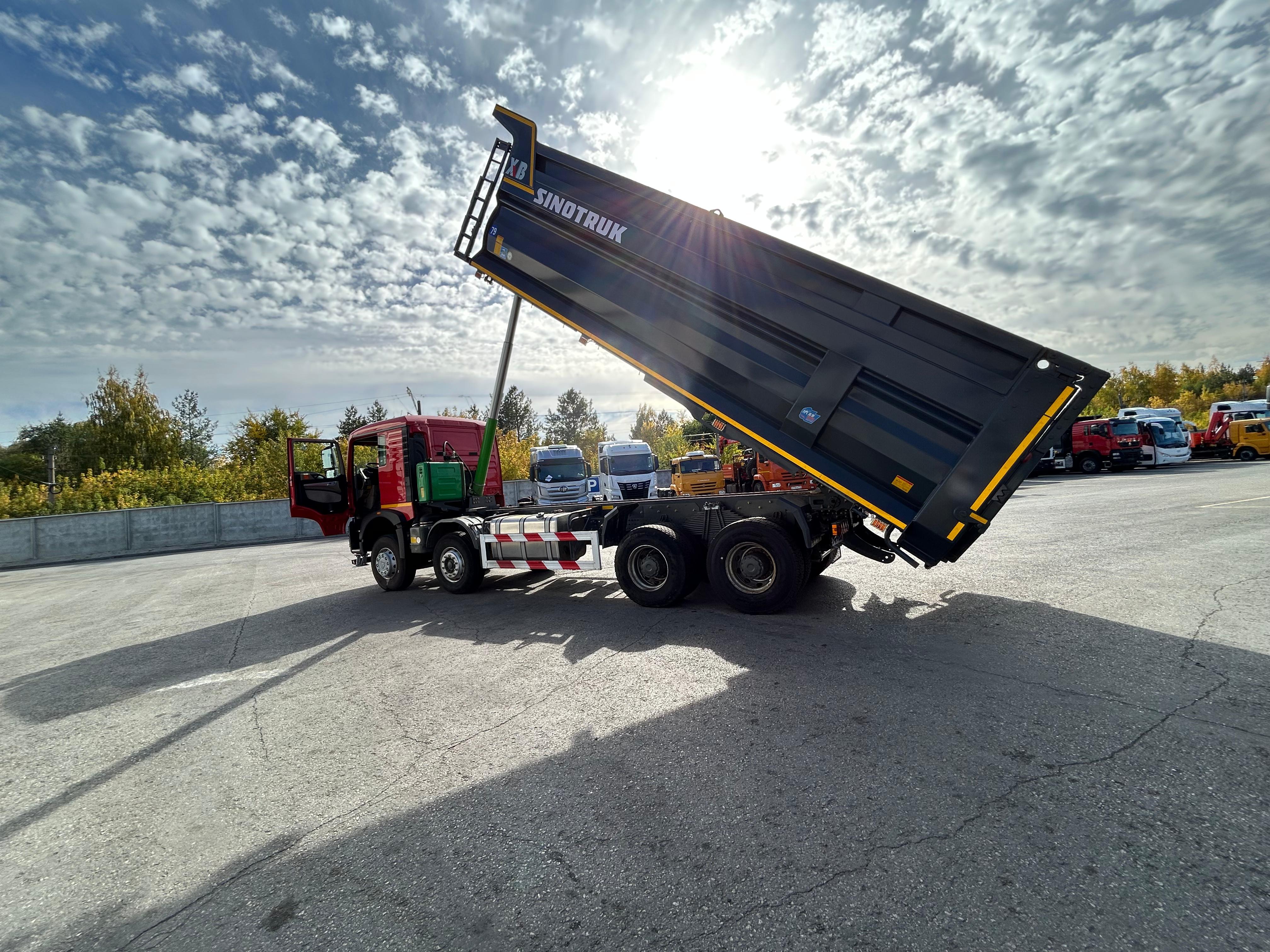 Самосвал HOWO T5G 8X4 б/у (2023г.в. 32 158 км.) (9104)