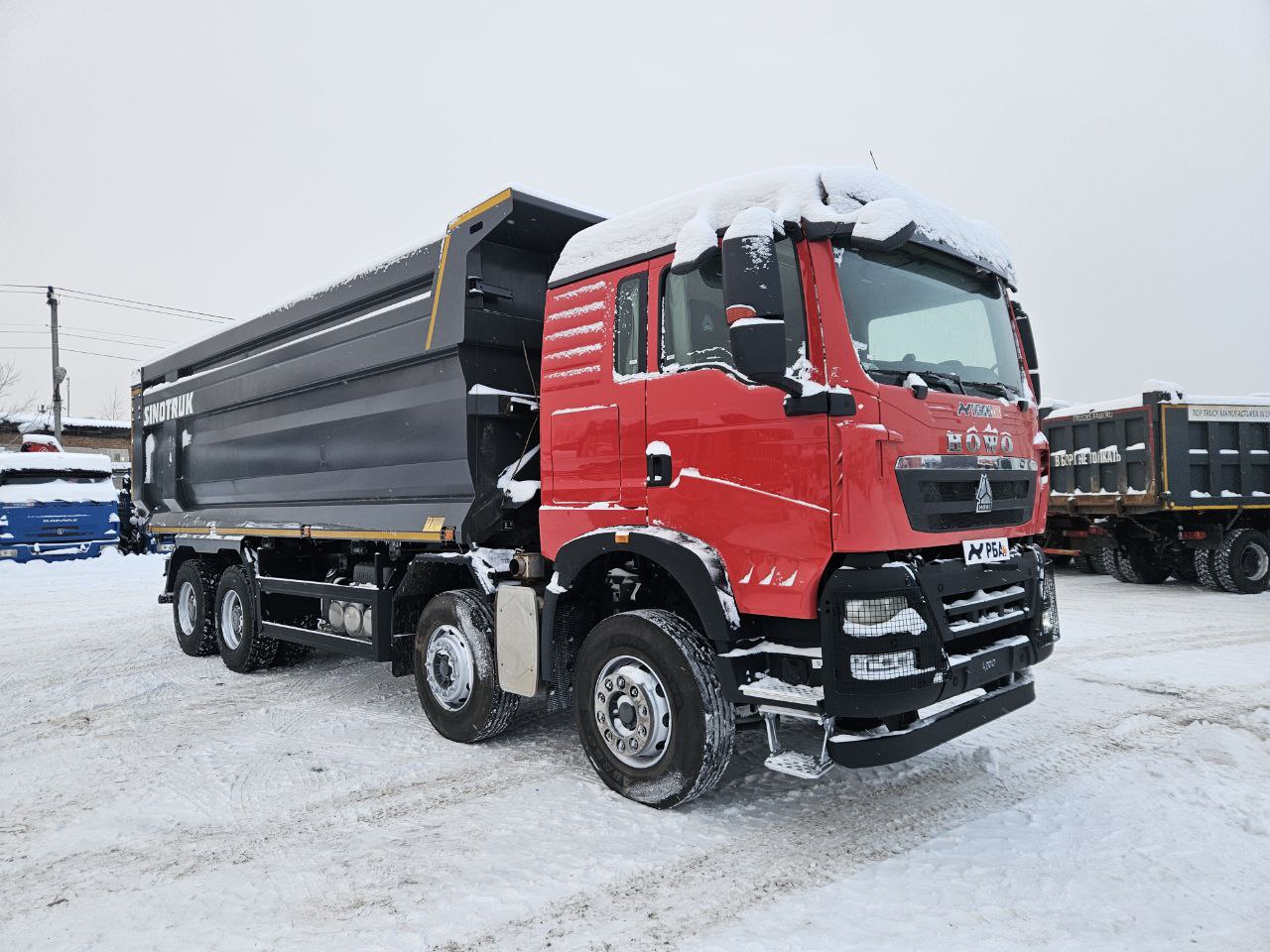 Самосвал HOWO T5G 8x4 б/у (2024г., 58 833 км.)(4000)новая резина зад. ось