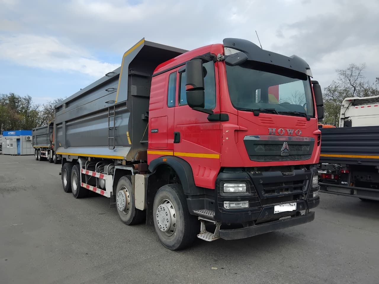 Самосвал HOWO T5G 8x4 б/у (2022г., 85 000км.) (4969)