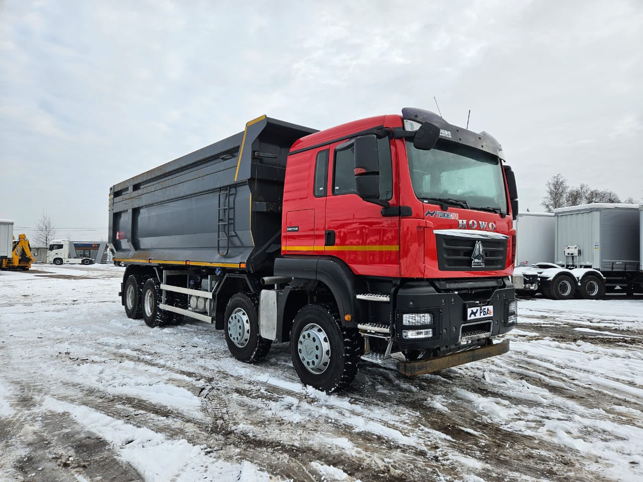 Самосвал HOWO T5G 8X4 б/у (2023г.в. 39 394 км.) (3851)