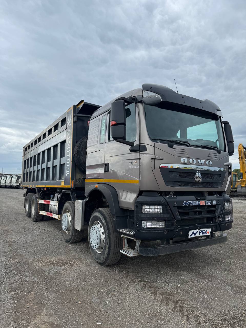 Самосвал HOWO T5G 8x4 б/у (2023г.в., 86 162 км.)(1847)