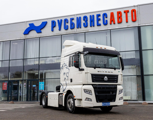 Тягач SITRAK C7H LUX 4x2 ( ZZ4186V391HE1C ) / без АДР с КОМ / КПГ / CNG (сжат.метан) Тягач SITRAK C7H LUX 4x2 ( ZZ4186V391HE1C ) / без АДР с КОМ / КПГ / CNG (сжат.метан)