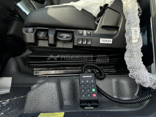 Тягач SITRAK C7H 4x2 ( ZZ4186V391HE ) / без АДР и КОМ Тягач SITRAK C7H 4x2 ( ZZ4186V391HE ) / без АДР и КОМ