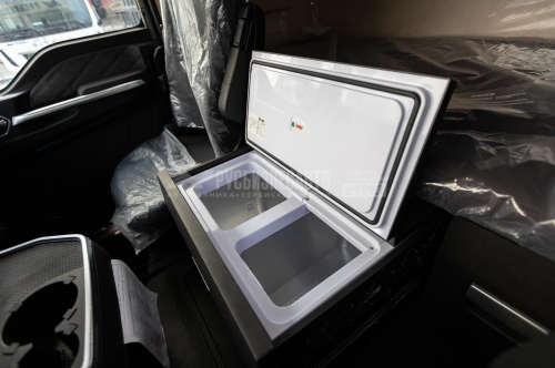 Тягач SITRAK C7H MAX 4x2 ( ZZ4186V391HE ) / с АДР и КОМ / без ретардера Тягач SITRAK C7H MAX 4x2 ( ZZ4186V391HE ) / с АДР и КОМ / без ретардера