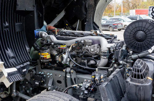 Тягач SITRAK C7H LUX 4x2 ( ZZ4186V391HE1C ) / без АДР с КОМ / КПГ / CNG (сжат.метан) Тягач SITRAK C7H LUX 4x2 ( ZZ4186V391HE1C ) / без АДР с КОМ / КПГ / CNG (сжат.метан)