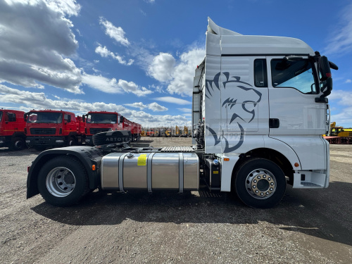 Тягач SITRAK C7H 4x2 ( ZZ4186V391HE ) / без АДР и КОМ Тягач SITRAK C7H 4x2 ( ZZ4186V391HE ) / без АДР и КОМ