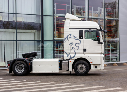 Тягач SITRAK C7H LUX 4x2 ( ZZ4186V391HE1C ) / без АДР с КОМ / КПГ / CNG (сжат.метан) Тягач SITRAK C7H LUX 4x2 ( ZZ4186V391HE1C ) / без АДР с КОМ / КПГ / CNG (сжат.метан)