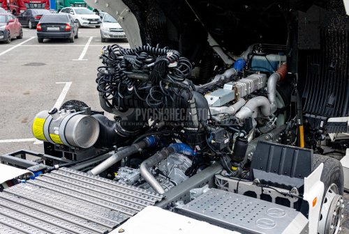 Тягач SITRAK C7H LUX 4x2 ( ZZ4186V391HE1C ) / без АДР с КОМ / КПГ / CNG (сжат.метан) Тягач SITRAK C7H LUX 4x2 ( ZZ4186V391HE1C ) / без АДР с КОМ / КПГ / CNG (сжат.метан)