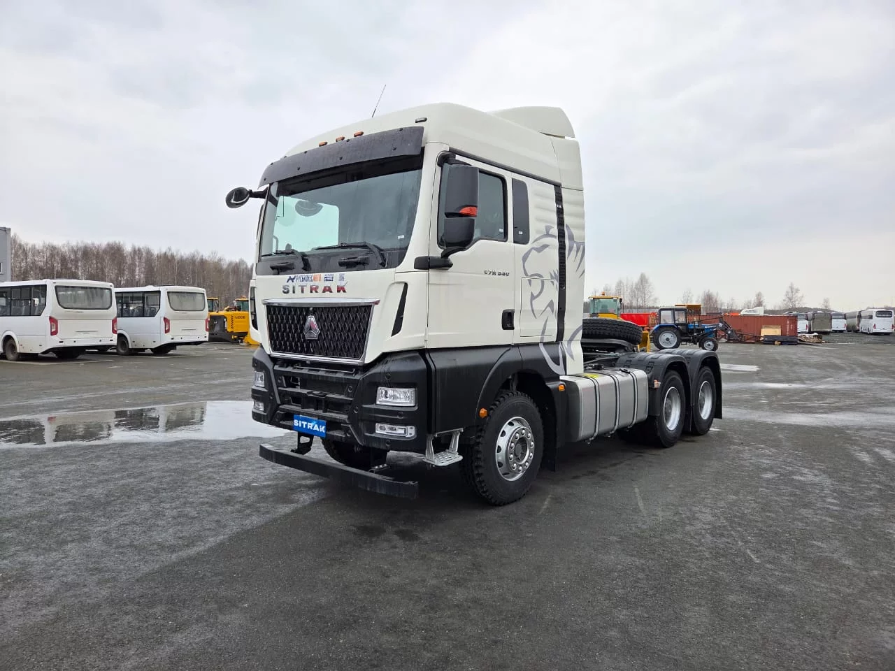 Тягач SITRAK C7H MAX 6x4 ( ZZ4256V364HE ) / без АДР с КОМ / 540 лс / МКПП / рессора/мет.бамп